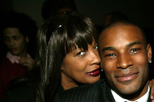 Hillary Dixon Hall : Facts About Tyson Beckford's mother